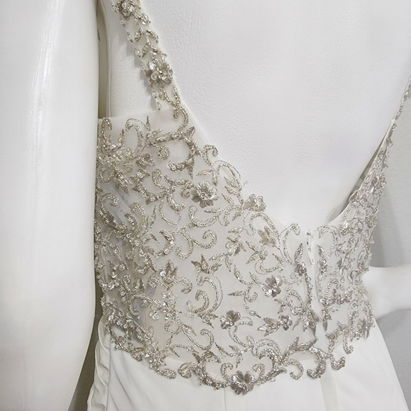 NWT Alfred Angelo Ivory Metallic Modern Fit Wedding Gown Size 10 - Picture 9 of 12